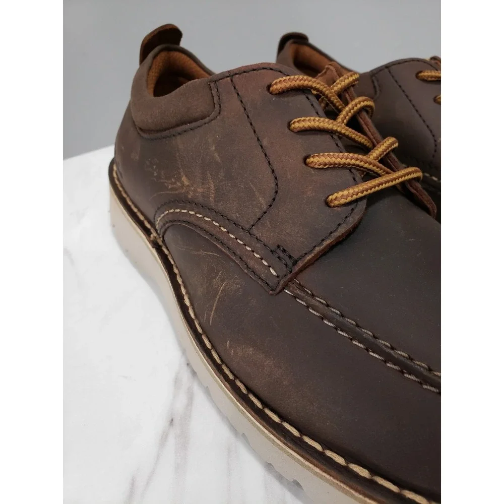NEVER WORN HAS SCUFF MARKS Clarks SIZE 9‎ Eastridge Moc Beeswax Leather 26179425
